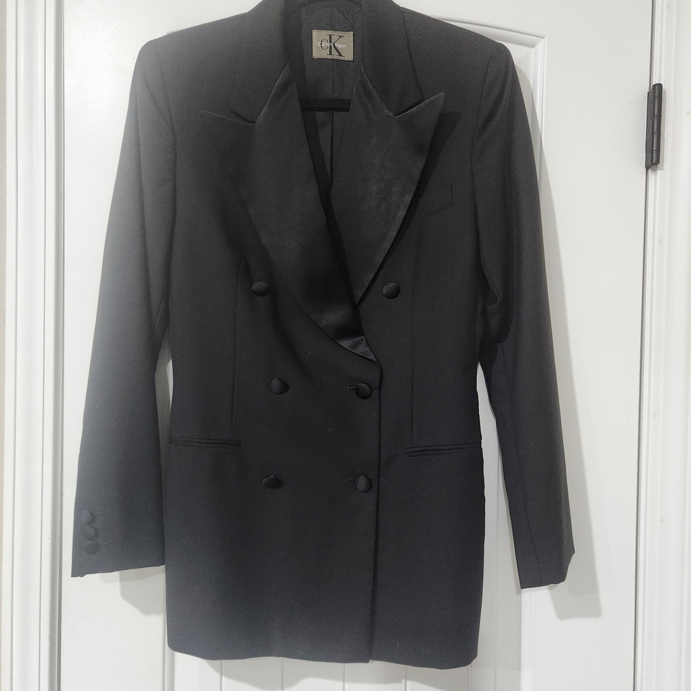 Calvin Klein Women's Elegant Black Blazer